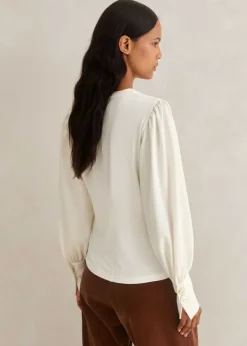 New ME+EM Fluid Satin Crew Neck Layering Blouse Cream