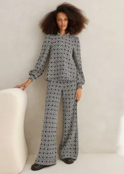 Online ME+EM Graphic Jacquard Travel Tailoring Co-Ord Black