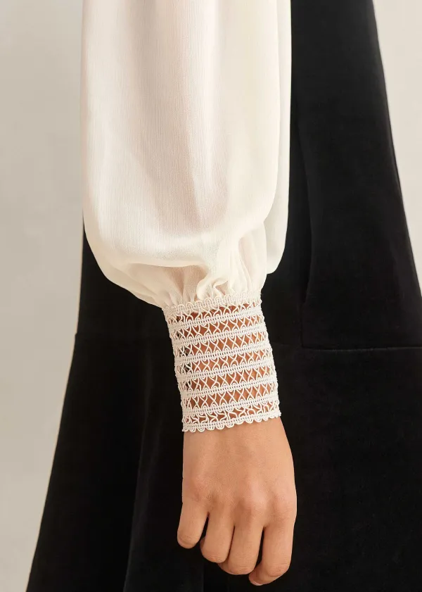 Hot ME+EM Sheer Sleeve Crew Neck Layering Top Cream