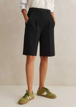 New ME+EM Textured Tailoring Longline Short Black
