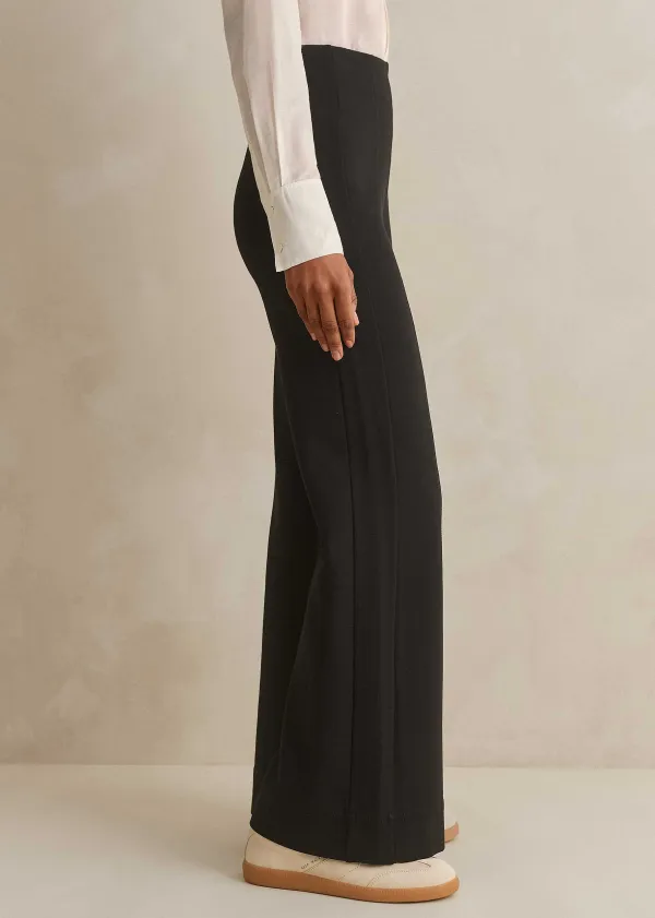New ME+EM Travel Tailoring Kick Flare Short Trouser Black