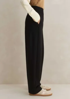 Online ME+EM Travel Tailoring Slim Barrel Trouser Black