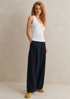 Online ME+EM Ultimate V-Neck Vest Bright White